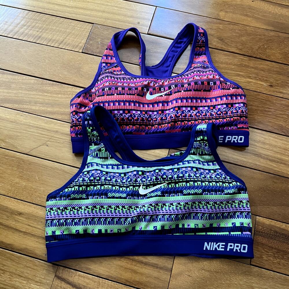 Bundle of 2 Nike Atzec Print Pullover Racerback Sports Bras Size M